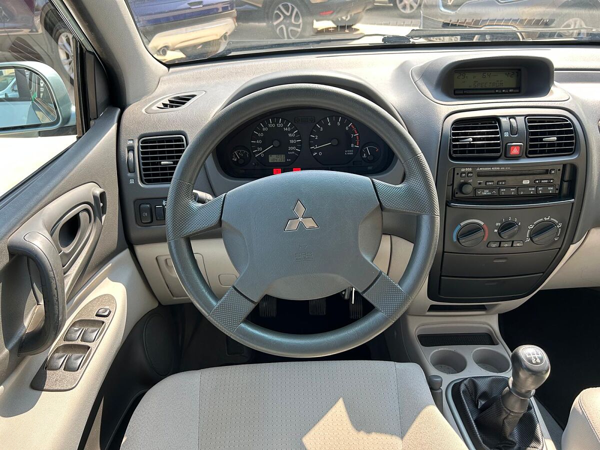 MITSUBISHI SPACE STAR 1.6 SPANISH LHD IN SPAIN 65000 MILES SUPERB 2003
